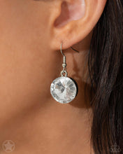 Load image into Gallery viewer, Spotlight Stunner