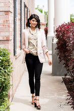 Load image into Gallery viewer, Regal - Zi Necklace