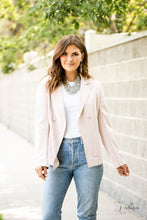 Load image into Gallery viewer, Sociable - Zi Necklace