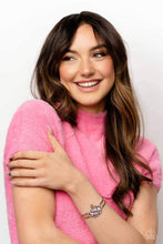 Load image into Gallery viewer, Chic Corsage