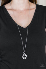 Load image into Gallery viewer, Timeless Trio - White Necklace
