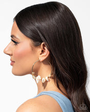 Load image into Gallery viewer, Seashell Sonnet - Gold Hoop Earrings
