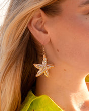 Load image into Gallery viewer, Starfish Spectacle - Gold
